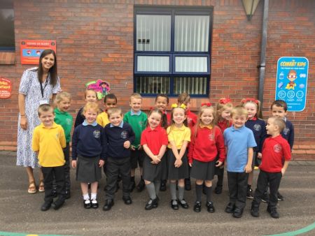 Mrs Standley, Mrs Blackburn, Mrs Magill and the Foundation Two pupils